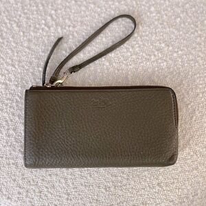 COACH soft pebble genuine leather zip around wallet olive / khaki green